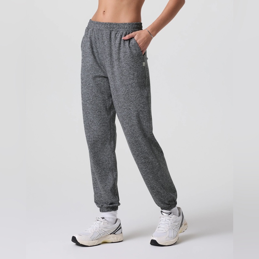 Vuori Gray Women's Pants